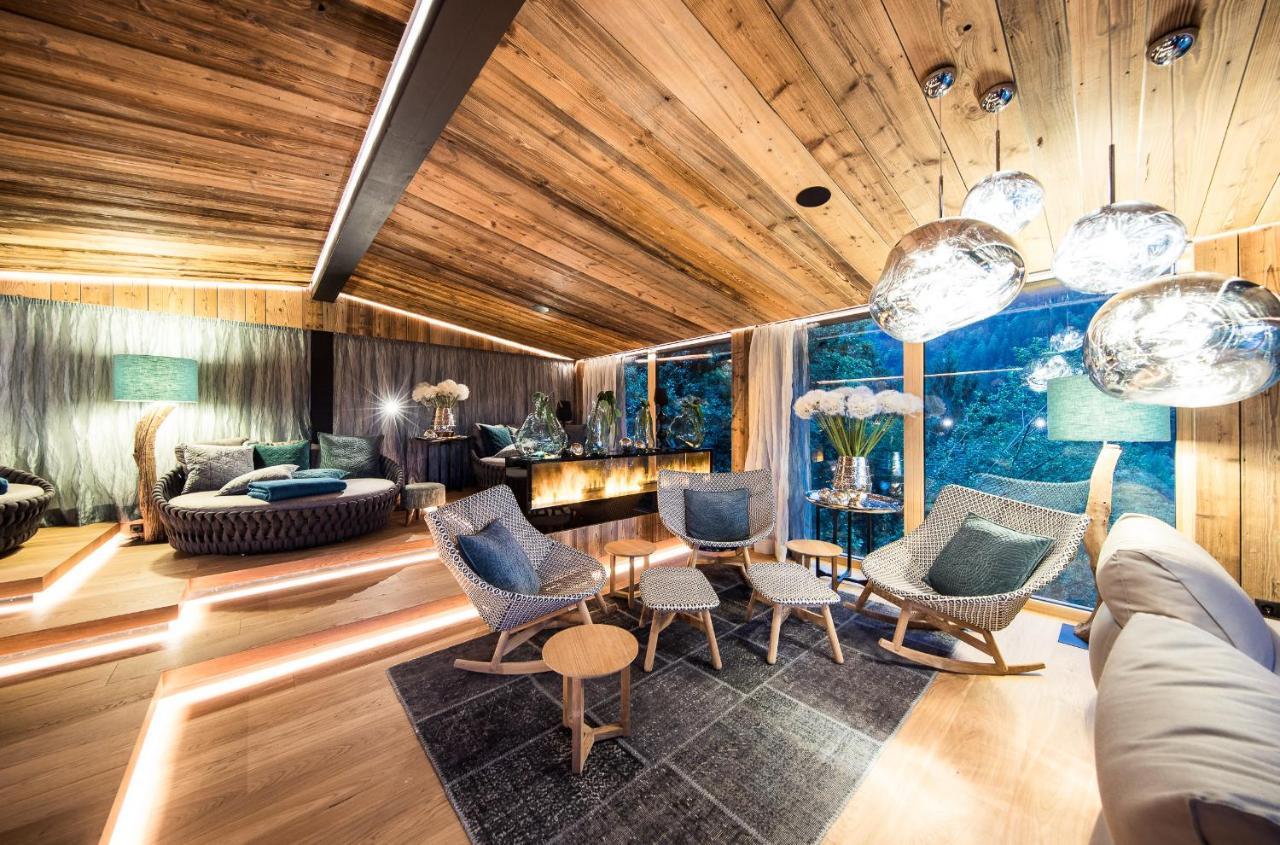 Quellenhof Luxury Resort Passeier San Martino in Passiria Esterno foto