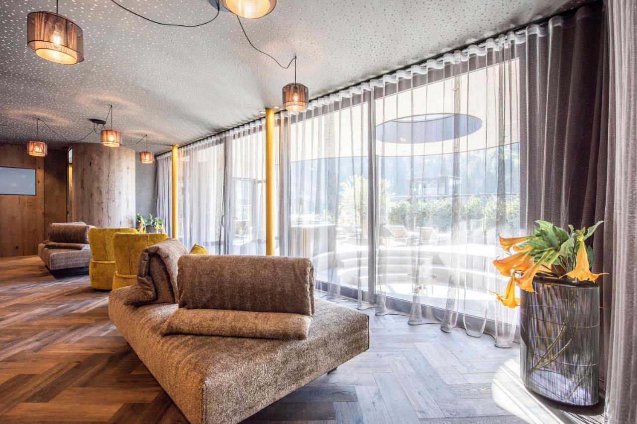 Quellenhof Luxury Resort Passeier San Martino in Passiria Esterno foto