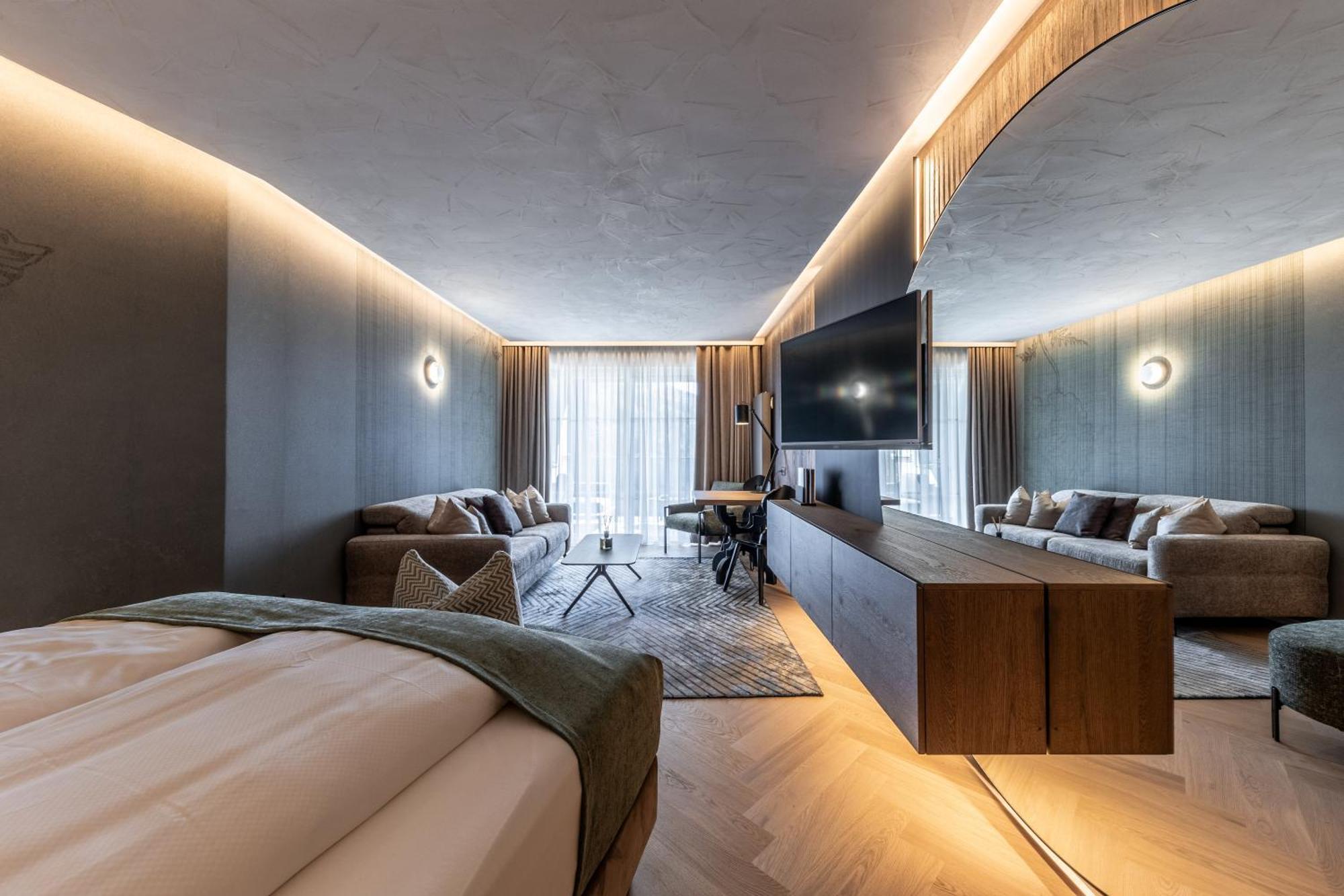 Quellenhof Luxury Resort Passeier San Martino in Passiria Esterno foto
