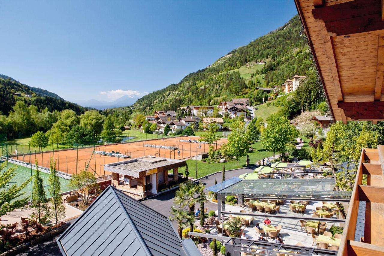 Quellenhof Luxury Resort Passeier San Martino in Passiria Esterno foto